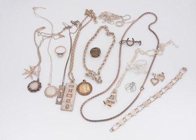 Lot 189 - A collection of silver jewels