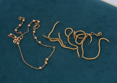 Lot 191 - A 9ct gold bead necklace