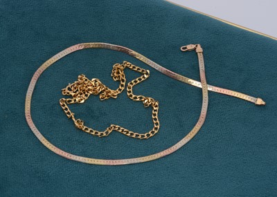 Lot 196 - A three colour gold necklace