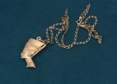 Lot 209 - A 9ct gold pendant and chain