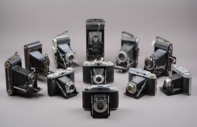 Lot 172 - A Tray of Folding Cameras