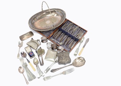 Lot 381 - A collection of Victorian and 20th century silver and silver plated items