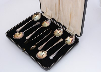 Lot 383 - A cased set of George V silver teaspoons and sugar tongs