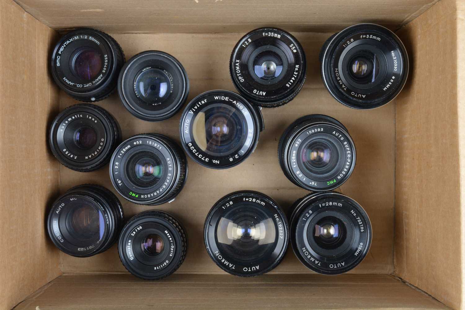 Lot 185 - A Group of Prime Lenses