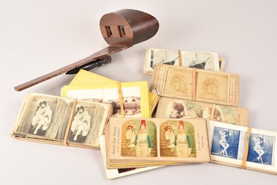 Lot 130 - A Stereoscopic Viewer and Cards