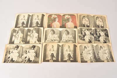 Lot 130 - A Stereoscopic Viewer and Cards