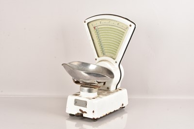 Lot 208 - A vintage Swift Scale Company Shop scales