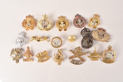 Lot 313 - An assortment of Naval Badges