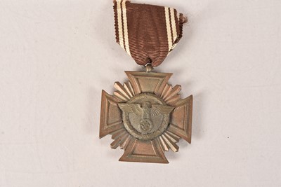 Lot 327 - An NSDAP 10 Year Long Service medal