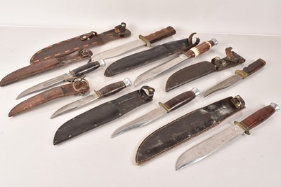 Lot 429 - An assortment of Hunting Knives