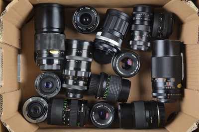 Lot 238 - A Tray of Prime Lenses