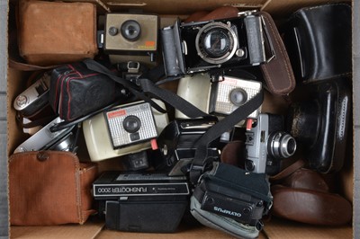 Lot 253 - A Tray of Various Cameras