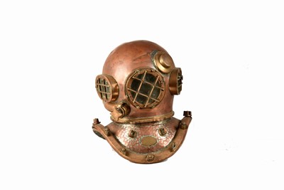 Lot 694 - A vintage US Morse Diving Equipment Diver's Helmet