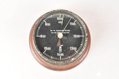 Lot 718 - A German U-Boat Barometer