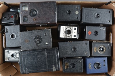 Lot 272 - A Tray of Box Cameras