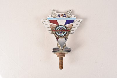 Lot 927 - An Automobile Racing Association Members badge