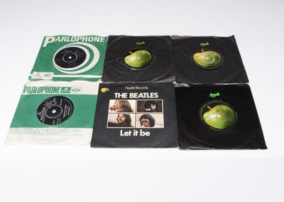 Lot 46 - Beatles 7" Singles