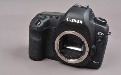 Lot 334 - A Canon EOS 5D MkII DSLR Camera Body