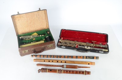 Lot 534 - Flute / Clarinet / Woodwind Items