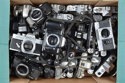 Lot 351 - A Tray of SLR Camera Bodies