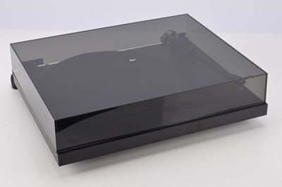 Lot 602 - Rega Planar 3 Turntable