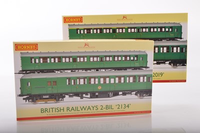 Lot 97 - Pair of Hornby 00 Gauge boxed BR SR green 2-BIL EMU 2-Car Sets (2)