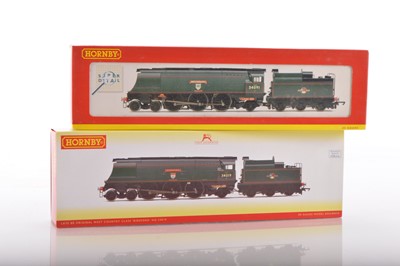 Lot 106 - Pair of Hornby 00 Gauge boxed BR green unrebuilt West Country Class Locomotives and Tenders (2)