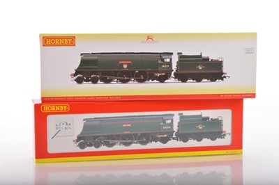 Lot 108 - Pair of Hornby 00 Gauge boxed BR green unrebuilt West Country Class Locomotives and Tenders (2)