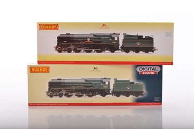 Lot 119 - Pair of Hornby 00 Gauge boxed BR green rebuilt West Country Class Locomotives and Tenders (2)