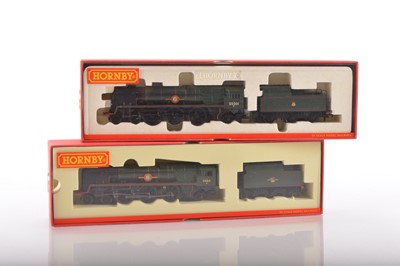 Lot 133 - Pair of Hornby 00 Gauge boxed BR green rebuilt Merchant Navy Class Locomotives and Tenders (2)