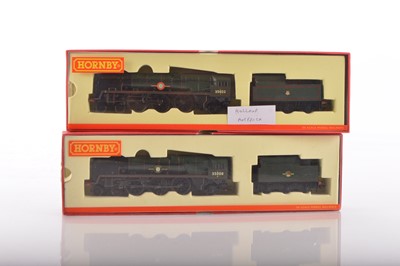 Lot 144 - Pair of Hornby 00 Gauge boxed BR green rebuilt Merchant Navy Class Locomotives and Tenders both renumbered (2)