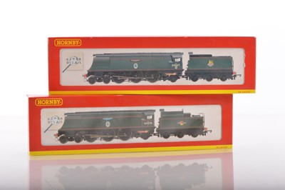 Lot 150 - Pair of Hornby 00 Gauge boxed BR green unrebuilt Battle of Britain Class Locomotives and Tenders (2)