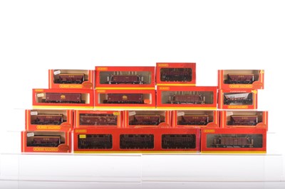 Lot 197 - Hornby 00 Gauge China and Margate boxed EWS maroon wagons (18 wagons, 16 boxes)