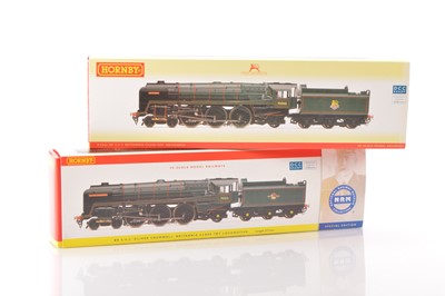 Lot 221 - Pair of Hornby 00 Gauge boxed BR green Britannia Class Steam Locomotives and Tenders (2)