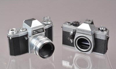 Lot 380 - A Praktica IB B Camera