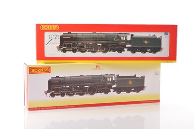 Lot 224 - Pair of Hornby 00 Gauge boxed BR green Britannia Class Steam Locomotives and Tenders (2)