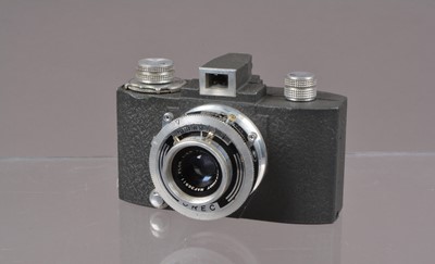 Lot 381 - A Sem Baby 35mm Camera