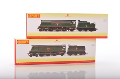 Lot 234 - Pair of Hornby 00 Gauge boxed BR green unrebuilt West Country Class Locomotives and Tenders (2)