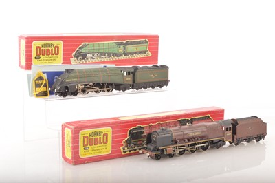 Lot 313 - Hornby-Dublo 00 Gauge 2-Rail Boxed Steam Locomotives and Tenders (2)