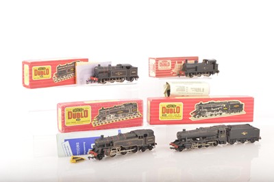 Lot 315 - Hornby-Dublo 00 Gauge 2-Rail Boxed BR black class 8F and three Tank Locomotives (4)