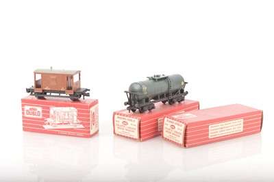 Lot 331 - Hornby-Dublo 00 Gauge 2-Rail Boxed 4685 blue Caustic Liquor bogie wagon and 4311 Goods Brake Van