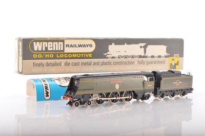 Lot 341 - Wrenn 00 Gauge boxed W2265 BR green Battle of Britain Class 34051 'Winston Churchill' Locomotive and tender