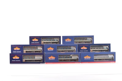 Lot 408 - Bachmann boxed 00 Gauge BR blue/grey Mk1 Pullman Cars (8)