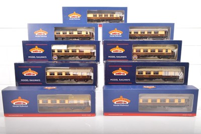 Lot 411 - Bachmann boxed 00 Gauge chocolate and cream named Pullman Cars (9)