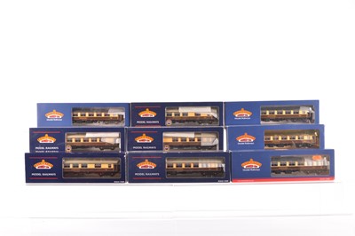 Lot 412 - Bachmann boxed 00 Gauge chocolate and cream numbered Pullman Cars (9)