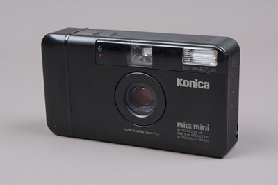 Lot 416 - A Konica Big Mini BM-302 Compact Camera