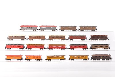 Lot 625 - Pocher and other makers unboxed American HO Gauge various Railroads Old Timer Coaches (19)