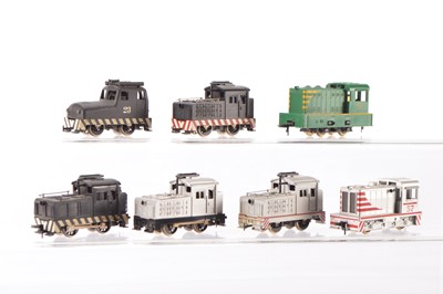 Lot 680 - Rivarossi Marx and Athearn Metal and plastic unboxed American HO Gauge 0-4-0 Tard Diesel Switchers (7)