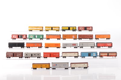 Lot 691 - Rivarossi Revell and other makers  unboxed American HO Gauge various Railroads and Companies Box Cars (24)