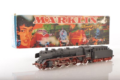 Lot 695 - A boxed vintage Marklin HO Gauge 3-rail German (DB) 4-6-2 Locomotive and Tender